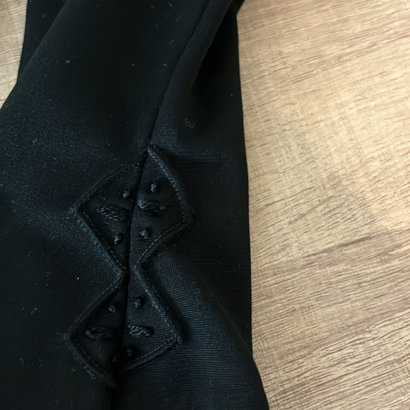 VINTAGE Black Sleek Embroidered Gloves Sz M - Picture 4 of 5